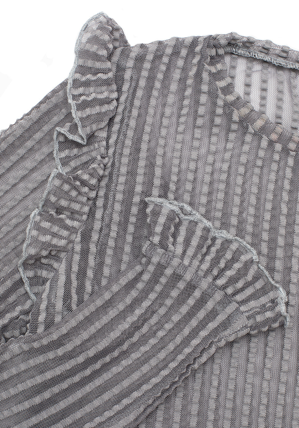 MOURNING RUFFLE TOP GHOST GREY