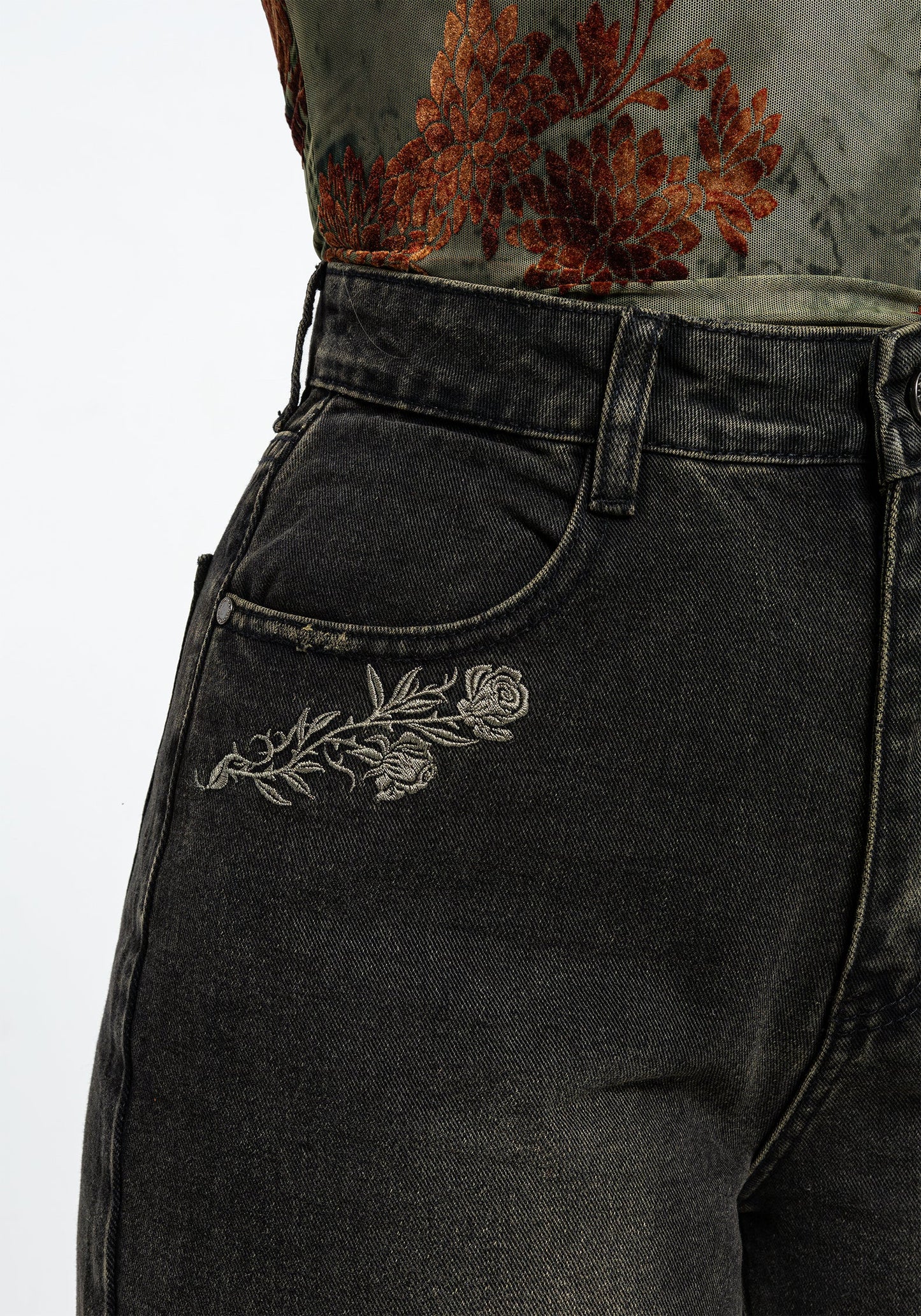 Veltha Floral Embroidered Denim Barrel Leg Jeans