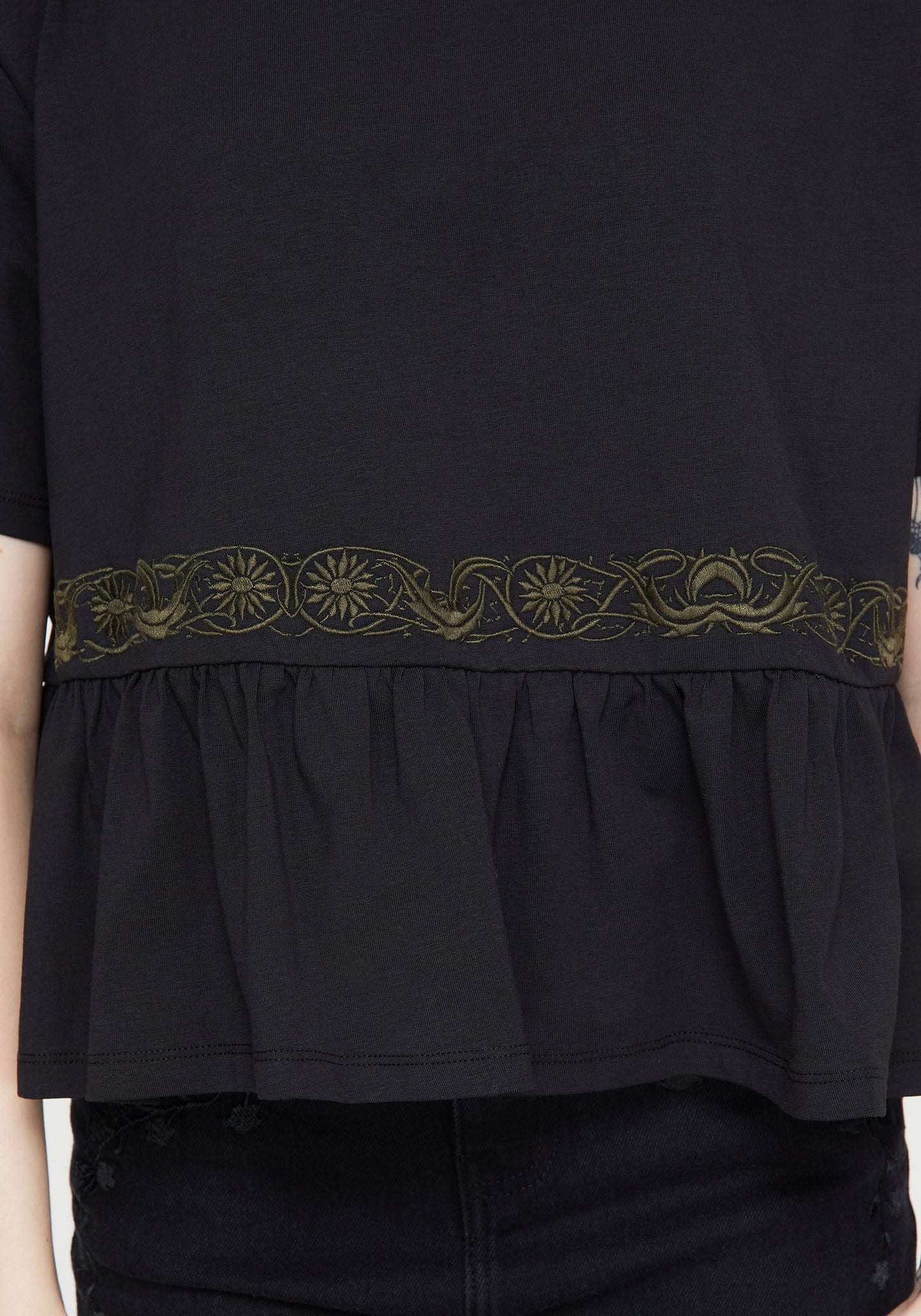 Fianna Embroidered Ruffle Hem Crop T-shirt