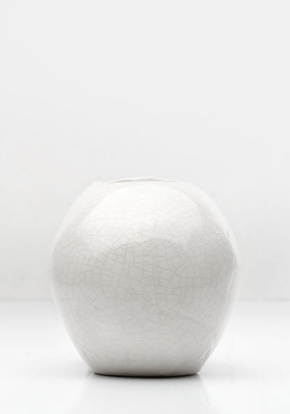 CRYING SKULL CANDLE HOLDER