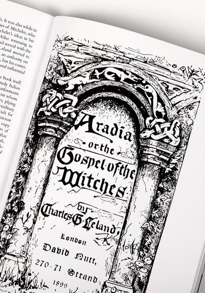 A New History of Witchcraft : Sorcerers, Heretics & Pagans