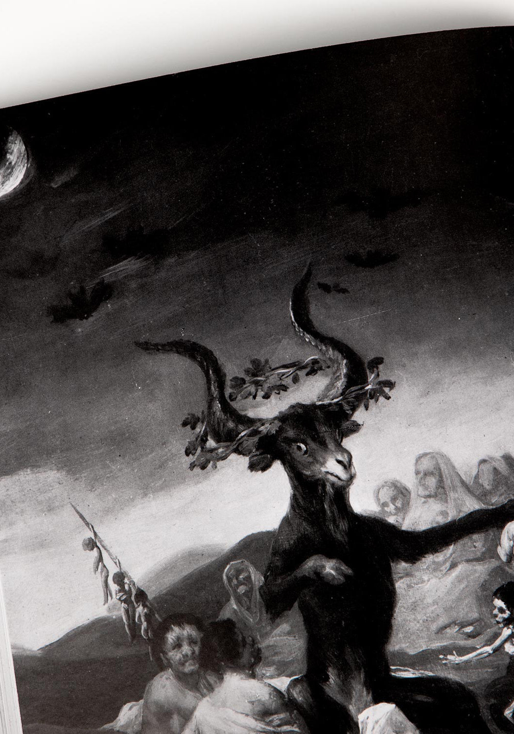 A New History of Witchcraft : Sorcerers, Heretics & Pagans