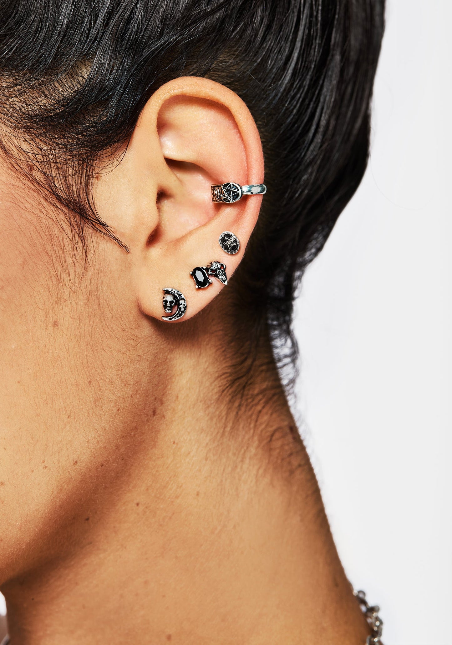 Moira Skull Stud Earrings Set