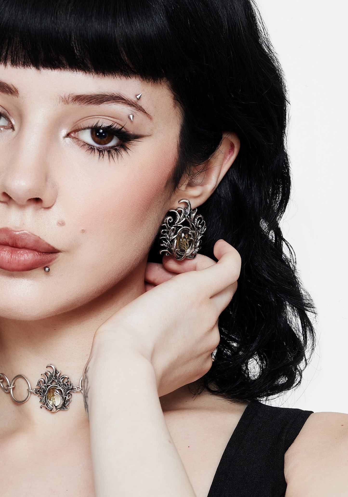 Marte Trapped Flower Earrings
