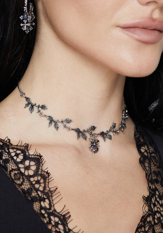 Rosethorn Spider Choker