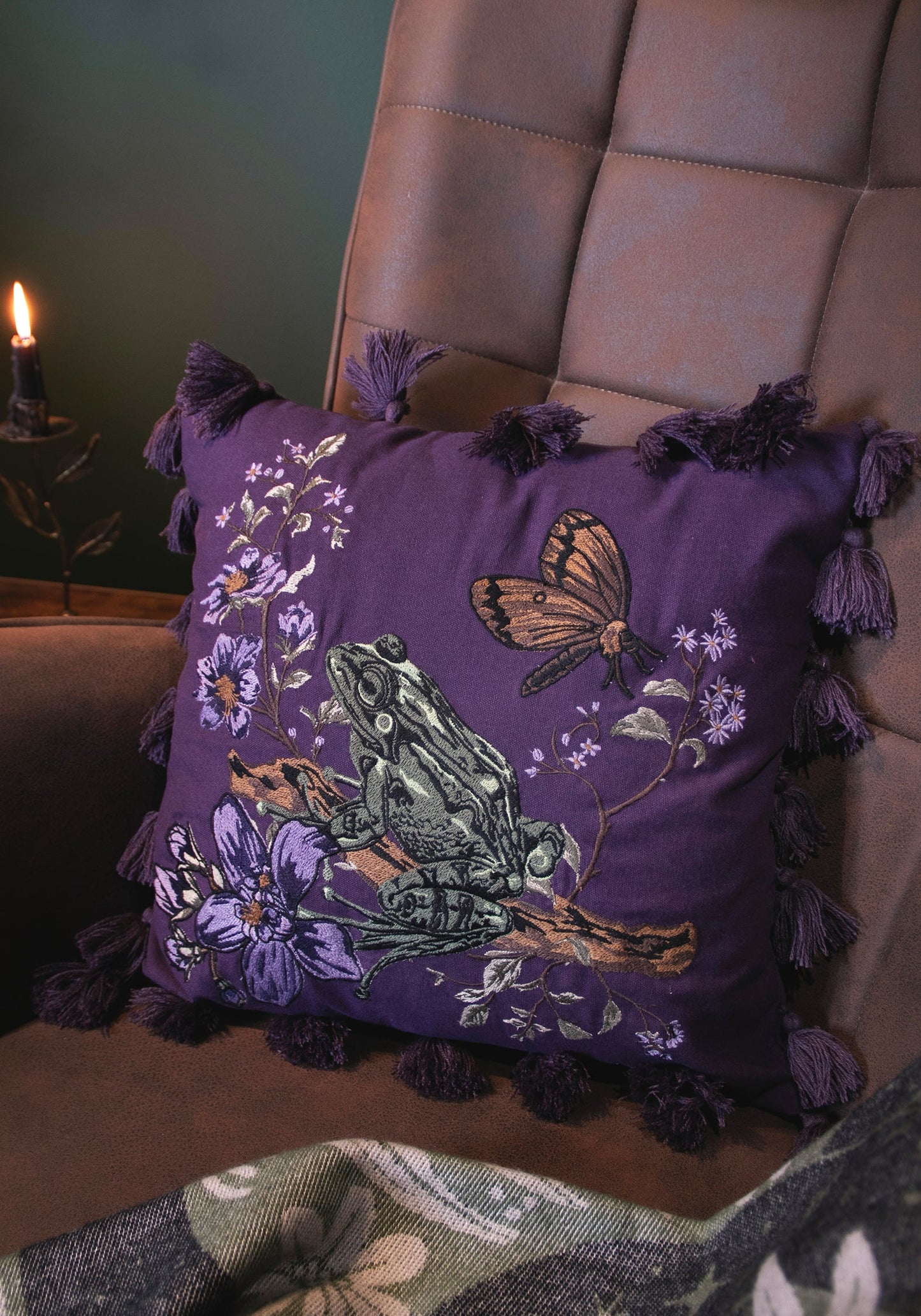 Toadstone Frog Tassel Edge Square Cushion