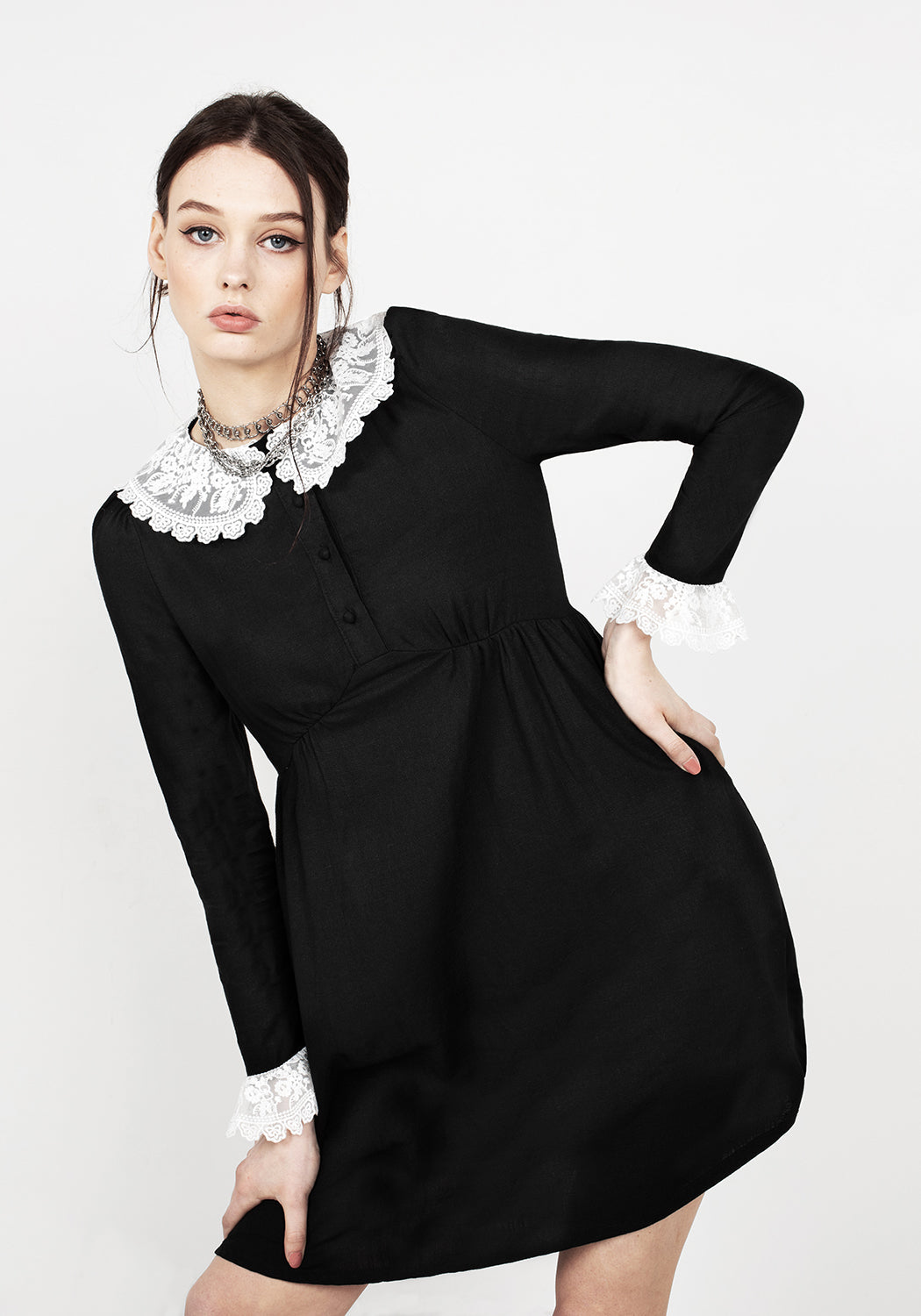 Gloaming Lace Collar Linen Dress