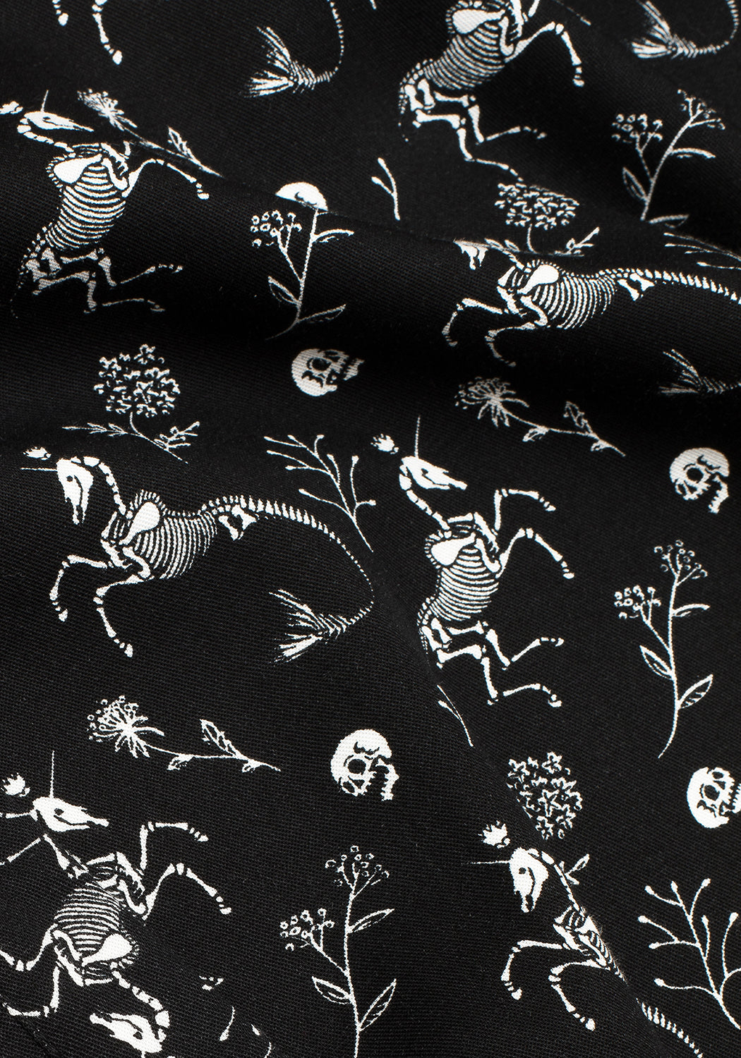 MAKEBELIEVE TIE FRONT CROP TOP