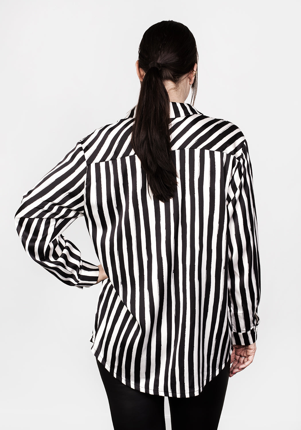 PARANORMAL OVERSIZED SHIRT