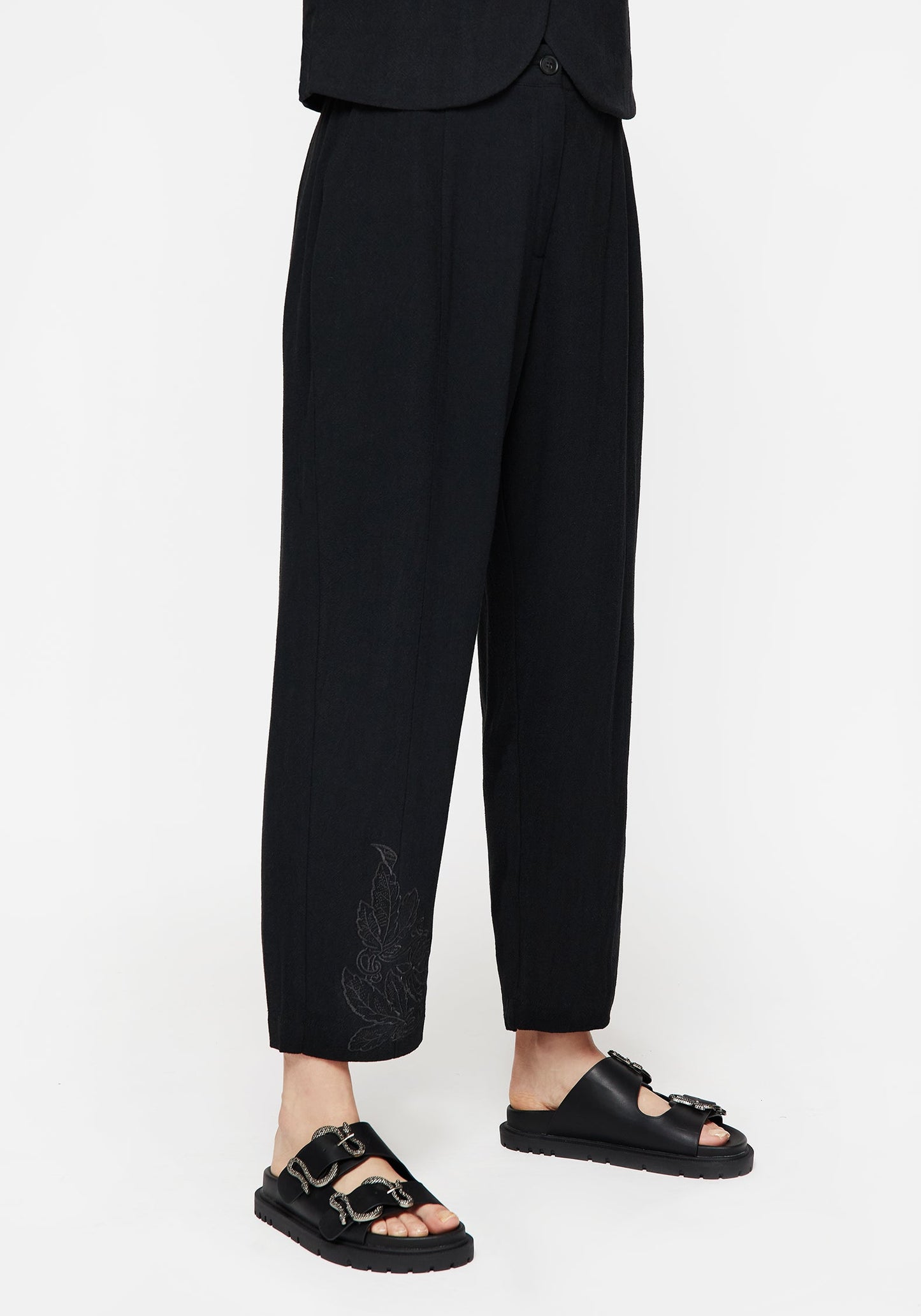Aya Embroidered Linen Blend Balloon Pants