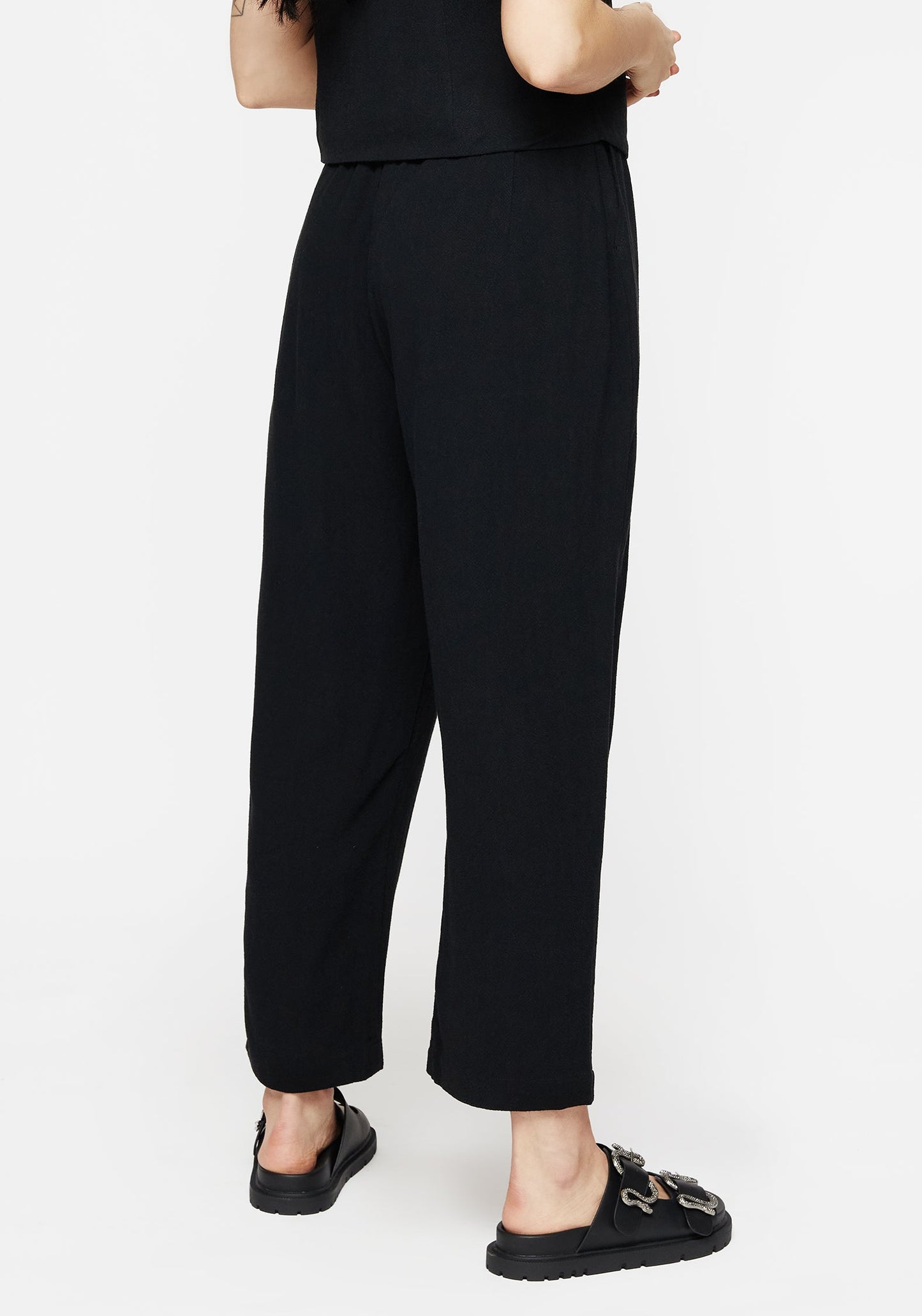 Aya Embroidered Linen Blend Balloon Pants