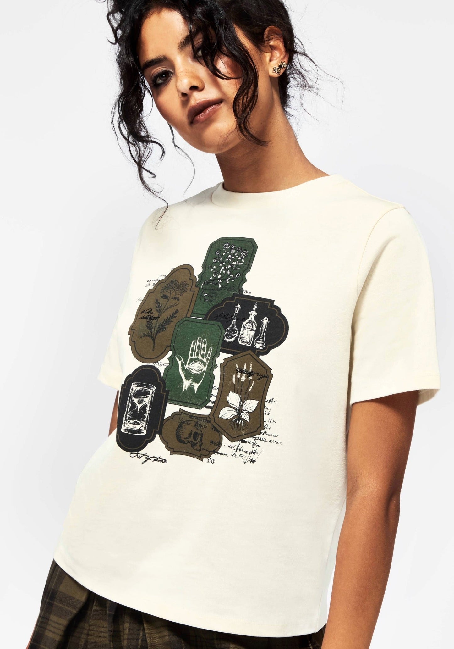 Wicce Stamp Graphic Short Sleeve T-Shirt